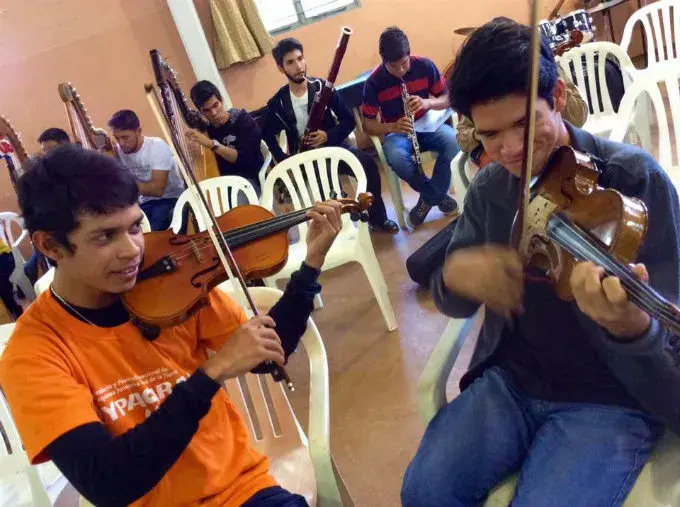 Liderazgo y participación de adolescentes, motores del bono demográfico